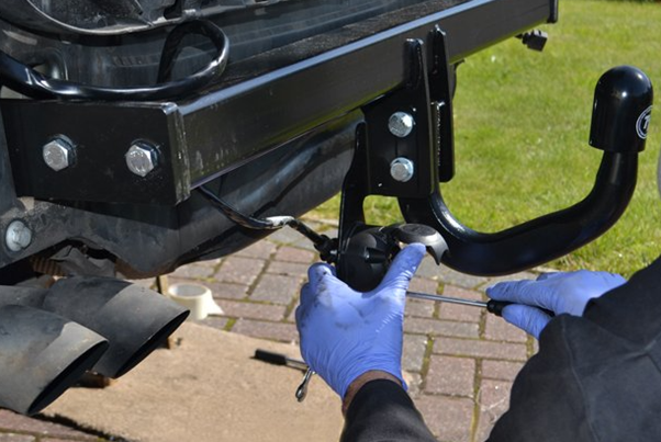 The Benefits Of Getting A Towbar Fitted To Your Vehicle