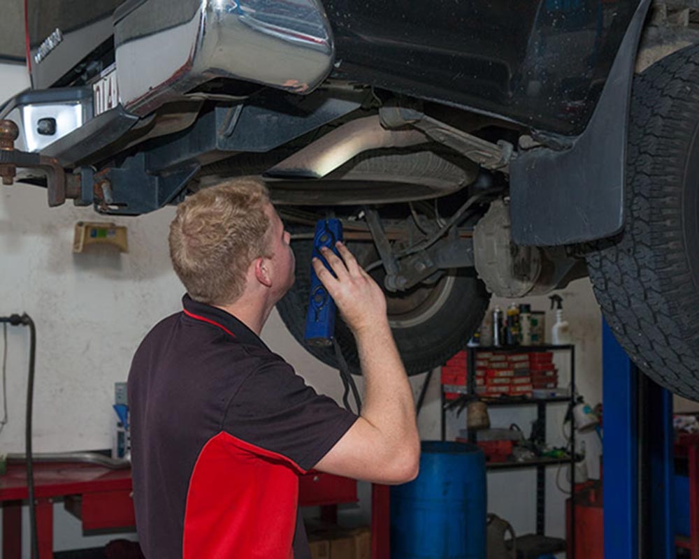Why Interior Light Repairs Shouldn’t Be Ignored